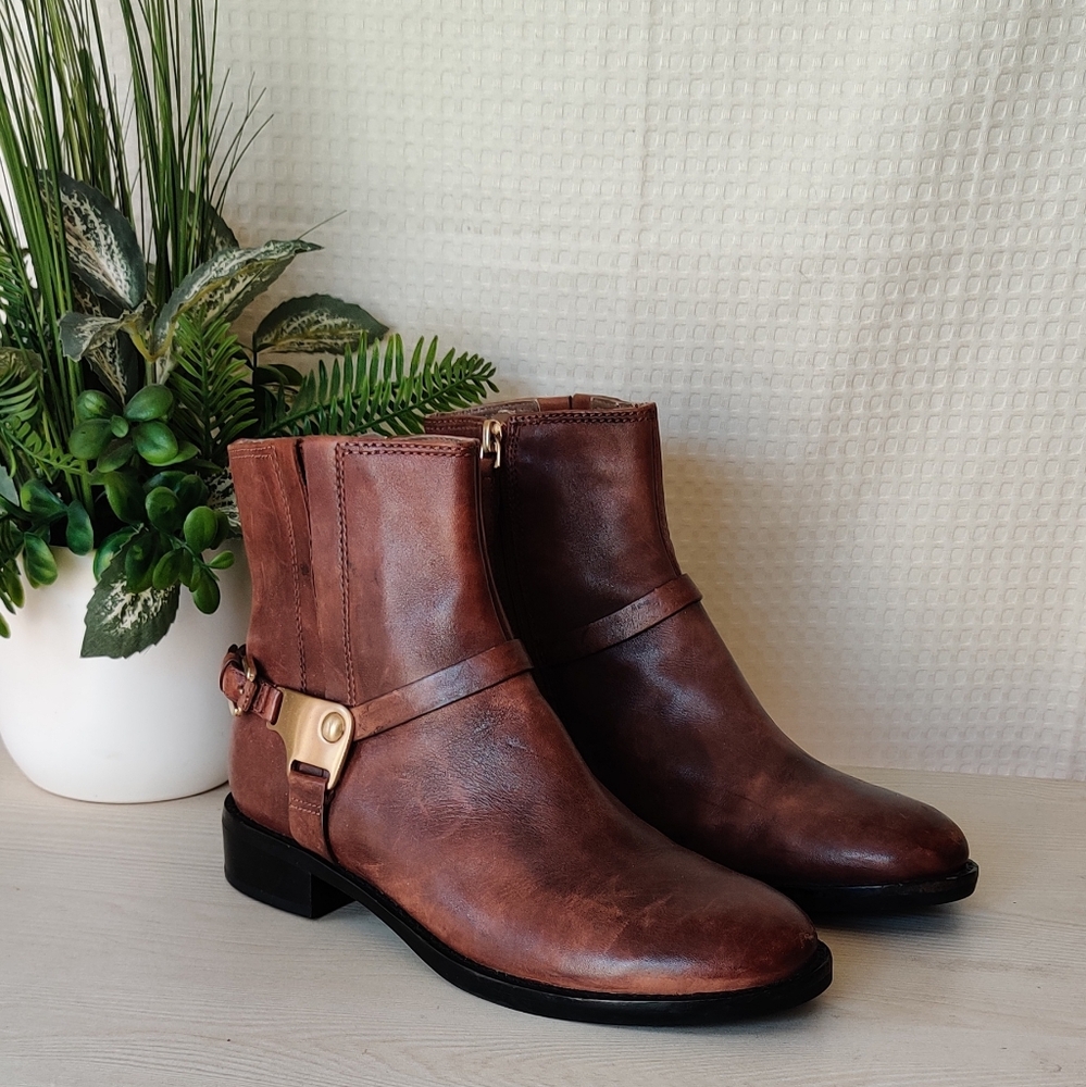 Ecco Women's Brown Leather Ankle Boots w/ Gold Buckle Accent Size 6.5